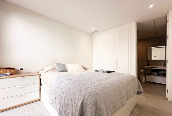 Resale - Villa - San Miguel de Salinas