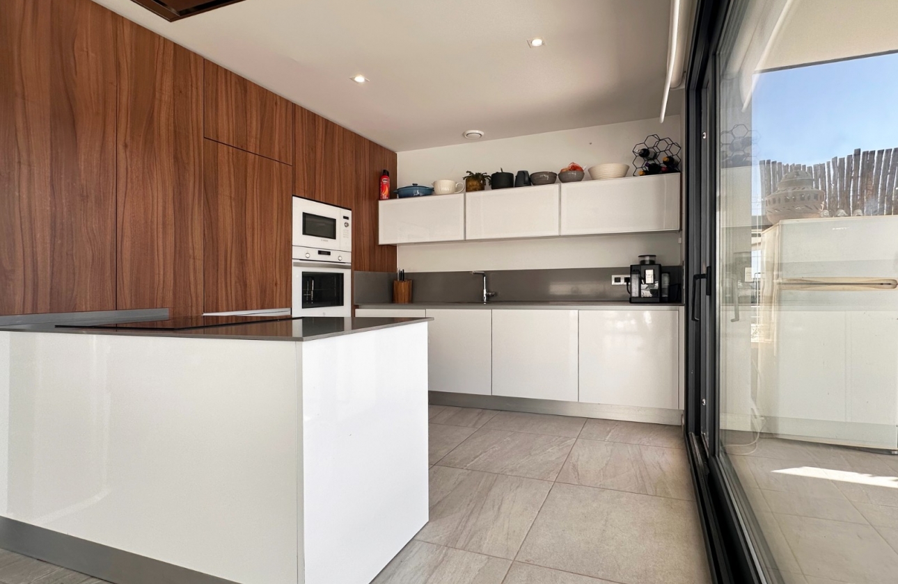 Resale - Villa - San Miguel de Salinas