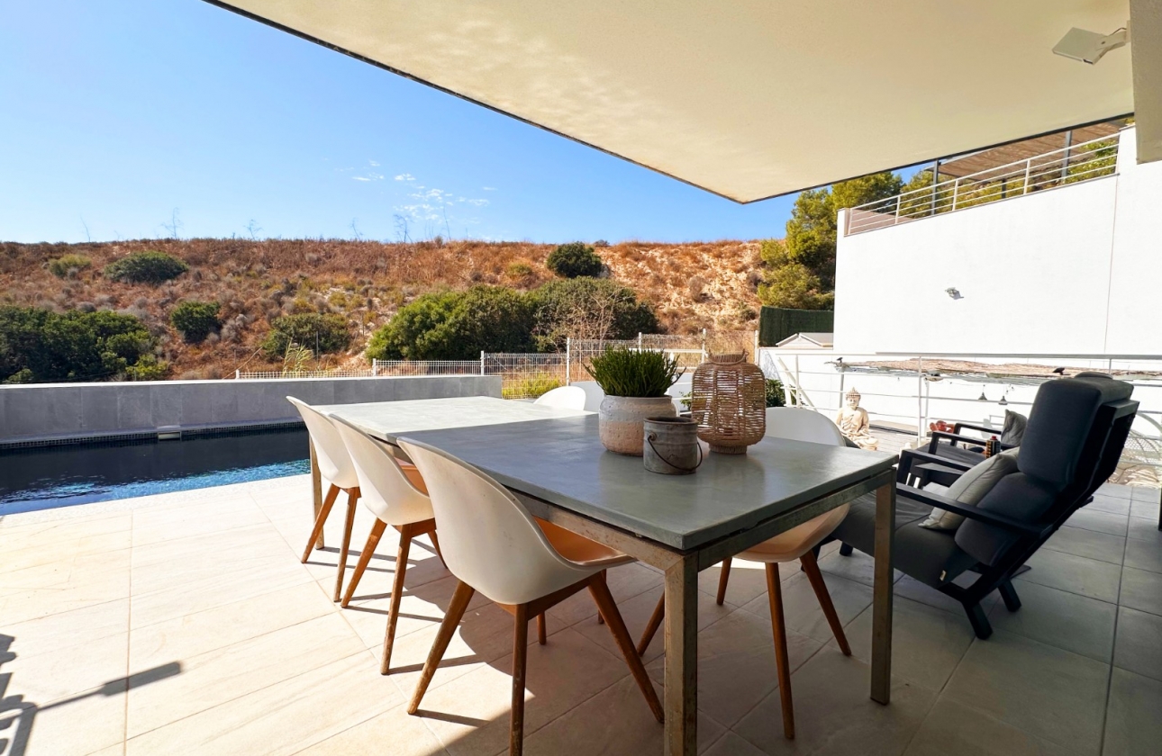 Resale - Villa - San Miguel de Salinas