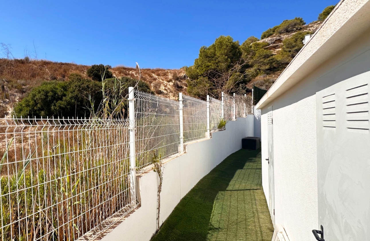 Resale - Villa - San Miguel de Salinas