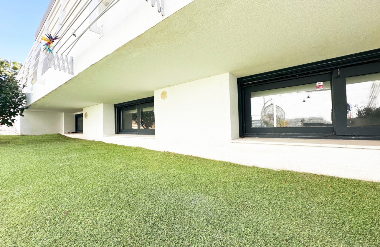 Resale - Villa - San Miguel de Salinas