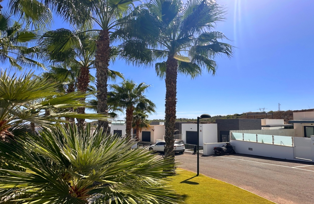 Resale - Villa - San Miguel de Salinas