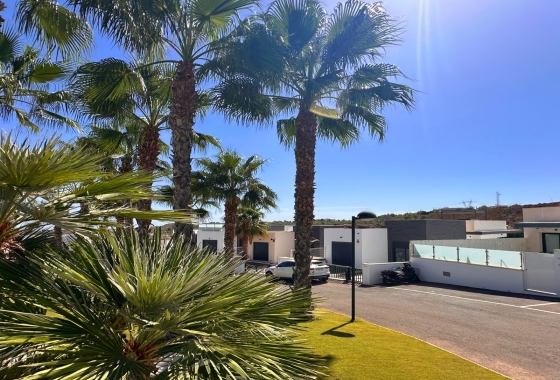 Resale - Villa - San Miguel de Salinas