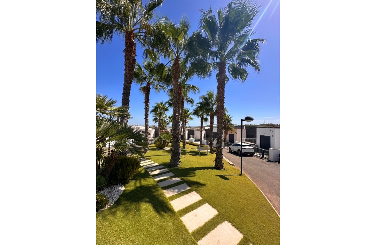 Resale - Villa - San Miguel de Salinas