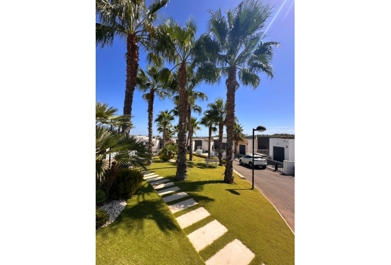 Resale - Villa - San Miguel de Salinas