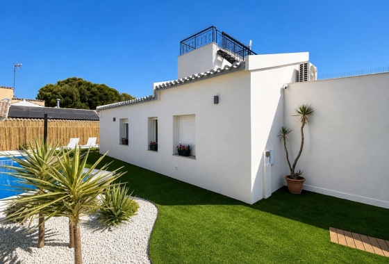 Resale - Townhouse - Orihuela Costa - Punta Prima