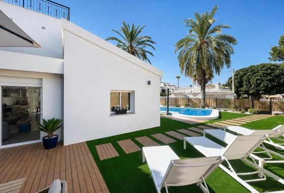 Resale - Townhouse - Orihuela Costa - Punta Prima