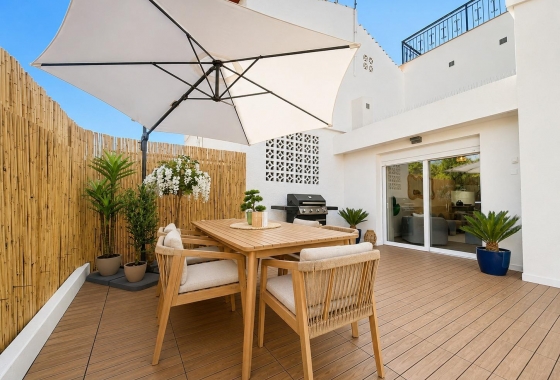 Resale - Townhouse - Orihuela Costa - Punta Prima