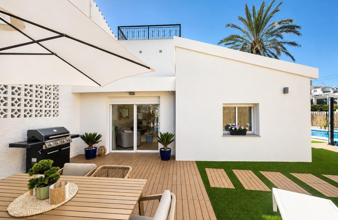 Resale - Townhouse - Orihuela Costa - Punta Prima