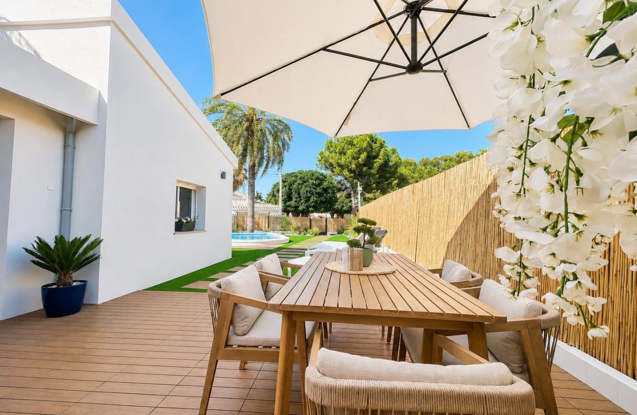 Resale - Townhouse - Orihuela Costa - Punta Prima