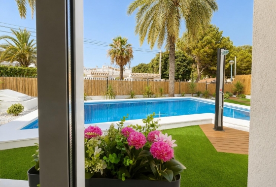 Resale - Townhouse - Orihuela Costa - Punta Prima