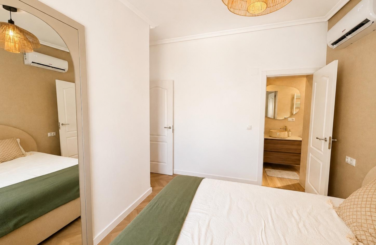 Resale - Townhouse - Orihuela Costa - Punta Prima