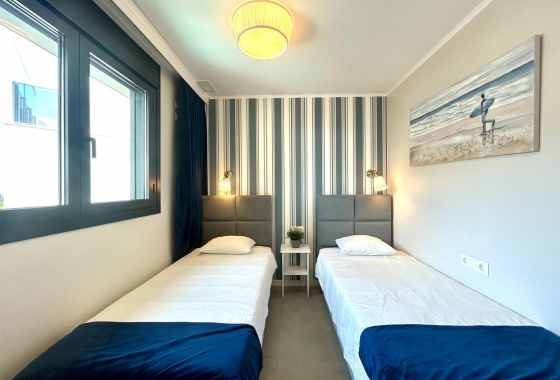 Resale - Apartment - Dehesa de campoamor - Campoamor