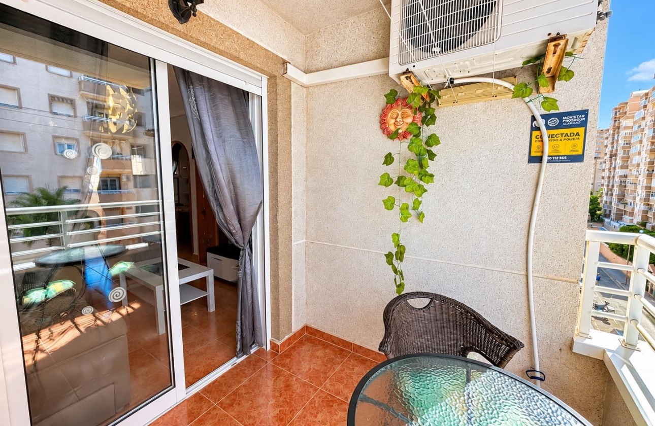 Resale - Apartment - Torrevieja - Nueva Torrevieja