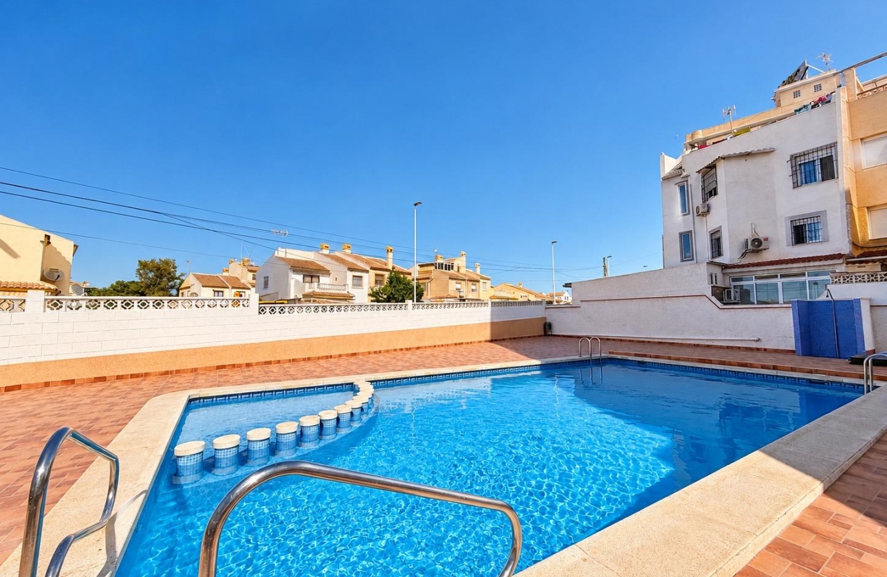 Resale - Apartment - Torrevieja - Nueva Torrevieja