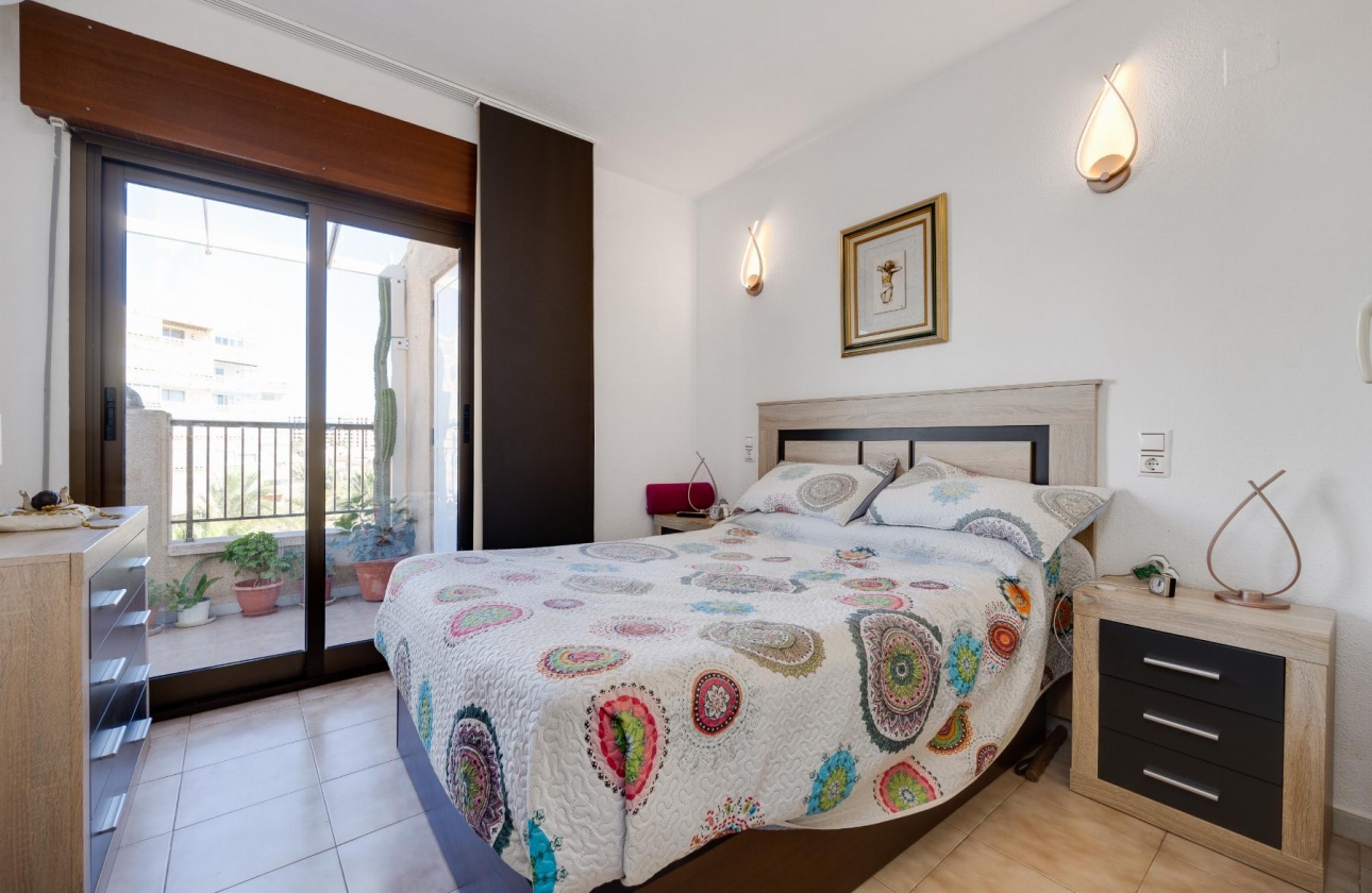 Reventa - APARTAMENTO - Torrevieja - LA MATA