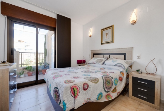 Reventa - APARTAMENTO - Torrevieja - LA MATA