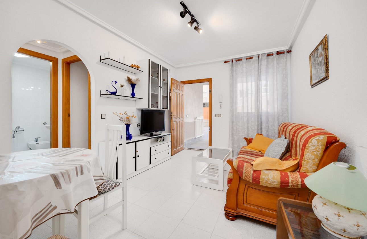 Resale - APARTAMENTO - Torrevieja - playa de los naufragos