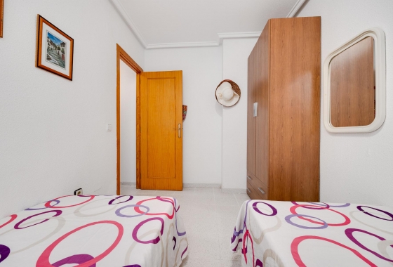 Resale - APARTAMENTO - Torrevieja - playa de los naufragos