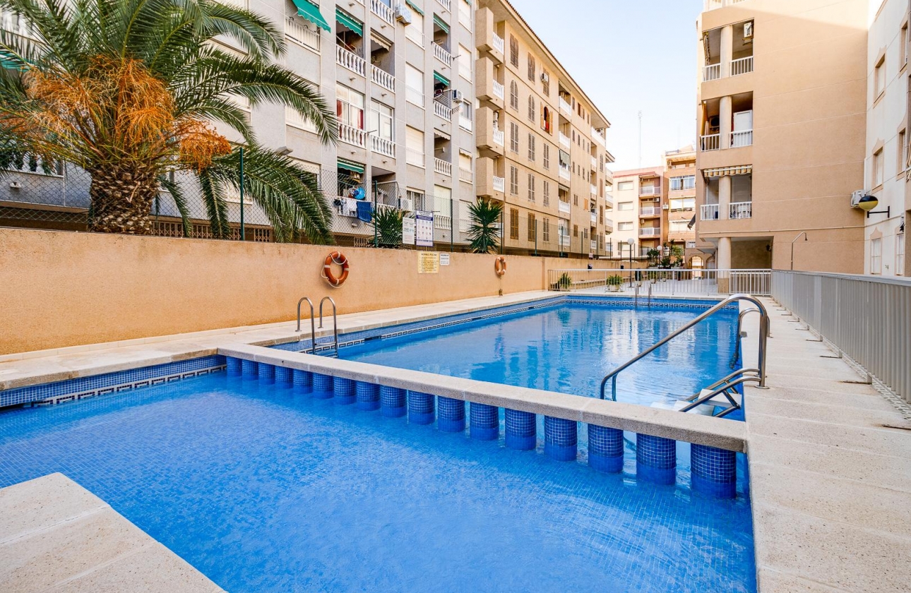 Wiederverkauf - APARTAMENTO - Torrevieja - playa de los naufragos