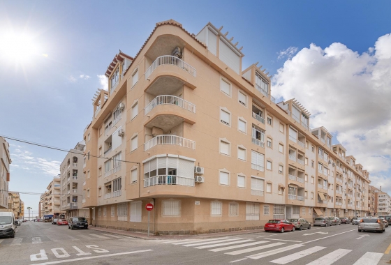 Resale - APARTAMENTO - Torrevieja - playa de los naufragos