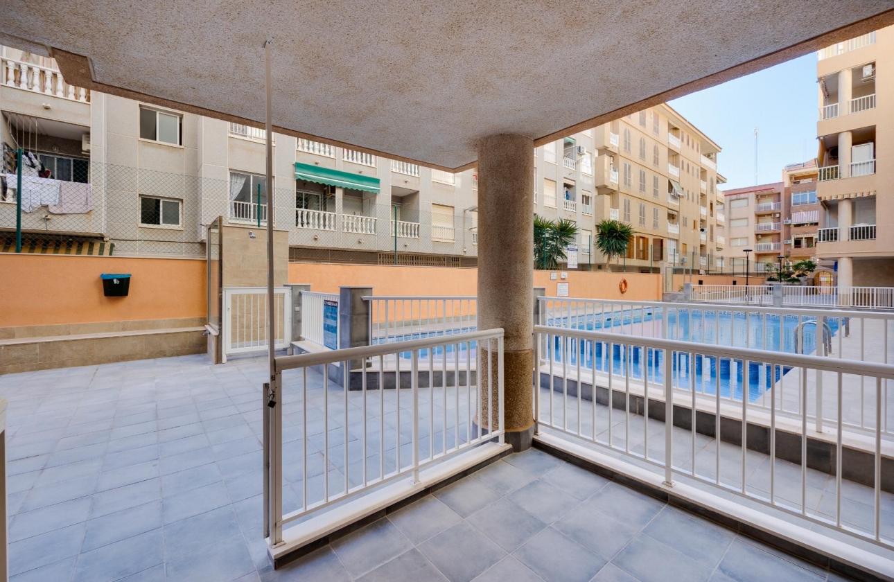 Wiederverkauf - APARTAMENTO - Torrevieja - playa de los naufragos