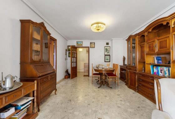 Resale - Apartment - Torrevieja - Centro