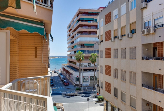 Resale - Apartment - Torrevieja - Playa del Acequión