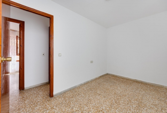Resale - Apartment - Torrevieja - Playa del Acequión