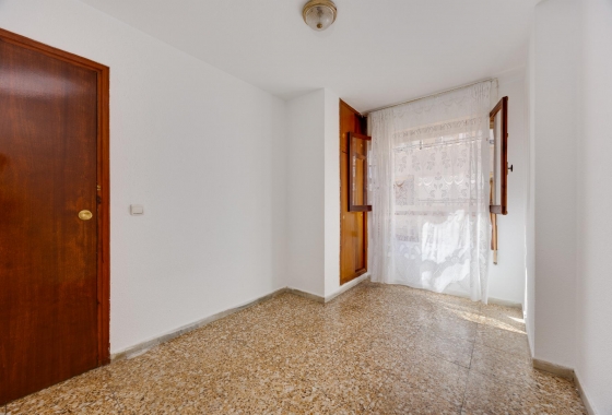 Resale - Apartment - Torrevieja - Playa del Acequión
