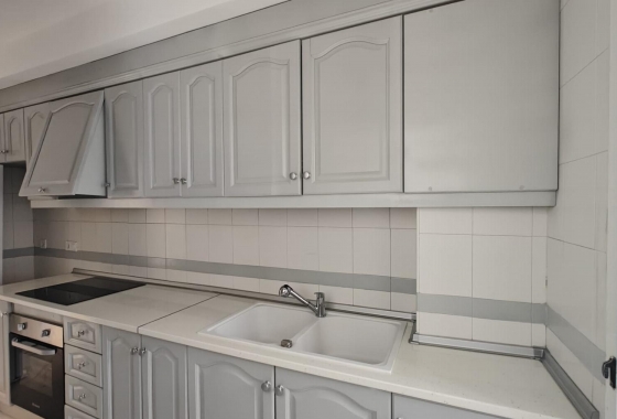 Resale - Apartment - Torrevieja - Acequion