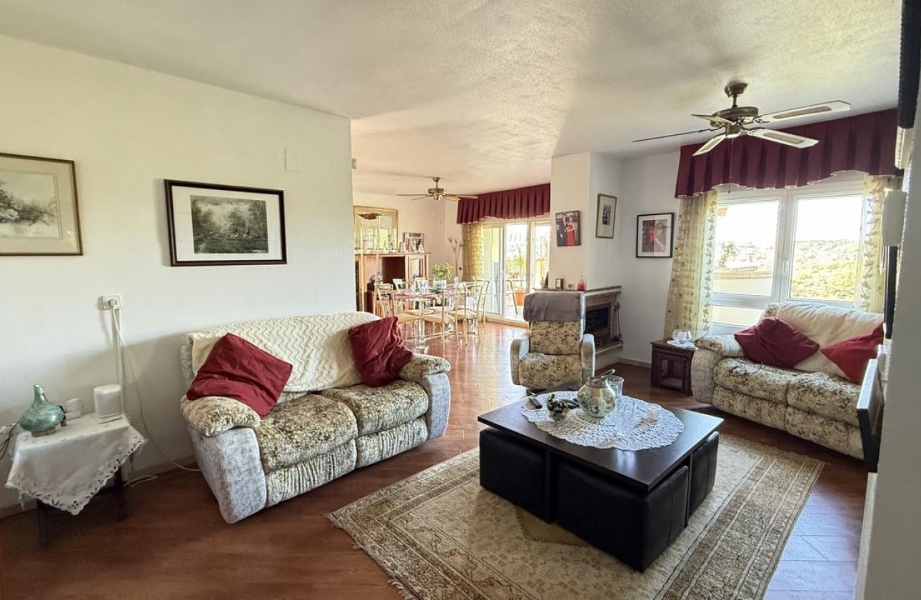 Resale - Villa - Dehesa de Campoamor - Las Ramblas Golf
