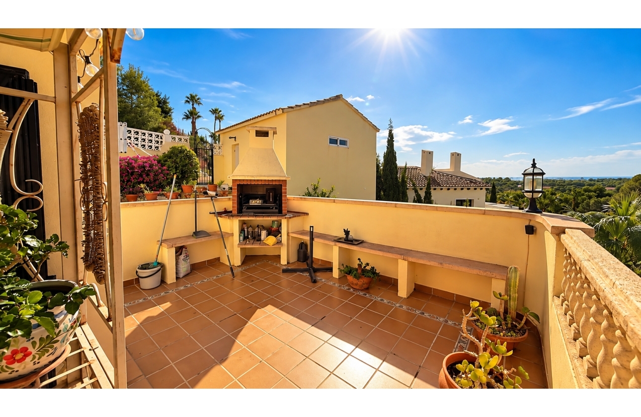 Resale - Villa - Dehesa de Campoamor - Las Ramblas Golf