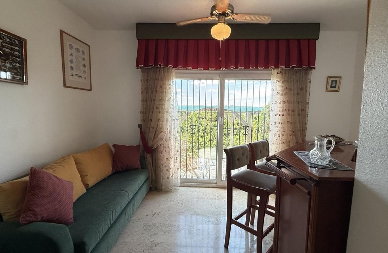Resale - Villa - Dehesa de Campoamor - Las Ramblas Golf