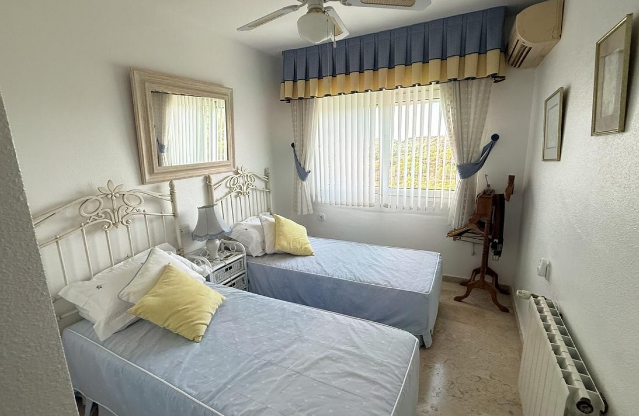 Resale - Villa - Dehesa de Campoamor - Las Ramblas Golf