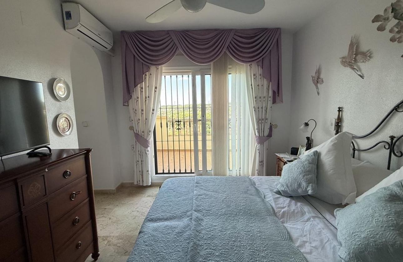 Resale - Villa - Dehesa de Campoamor - Las Ramblas Golf
