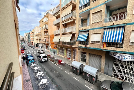 Wiederverkauf - Wohnung - Torrevieja - Centro