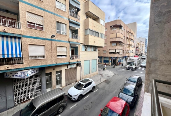 Wiederverkauf - Wohnung - Torrevieja - Centro