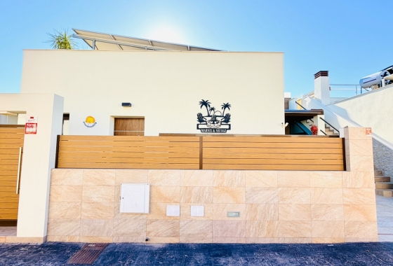 Resale - Villa - Los Montesinos - La Herada