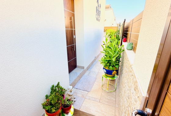 Resale - Villa - Los Montesinos - La Herada