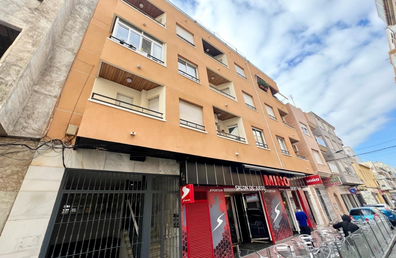 Wiederverkauf - Wohnung - Torrevieja - Centro