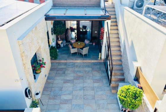 Resale - Villa - Los Montesinos - La Herada