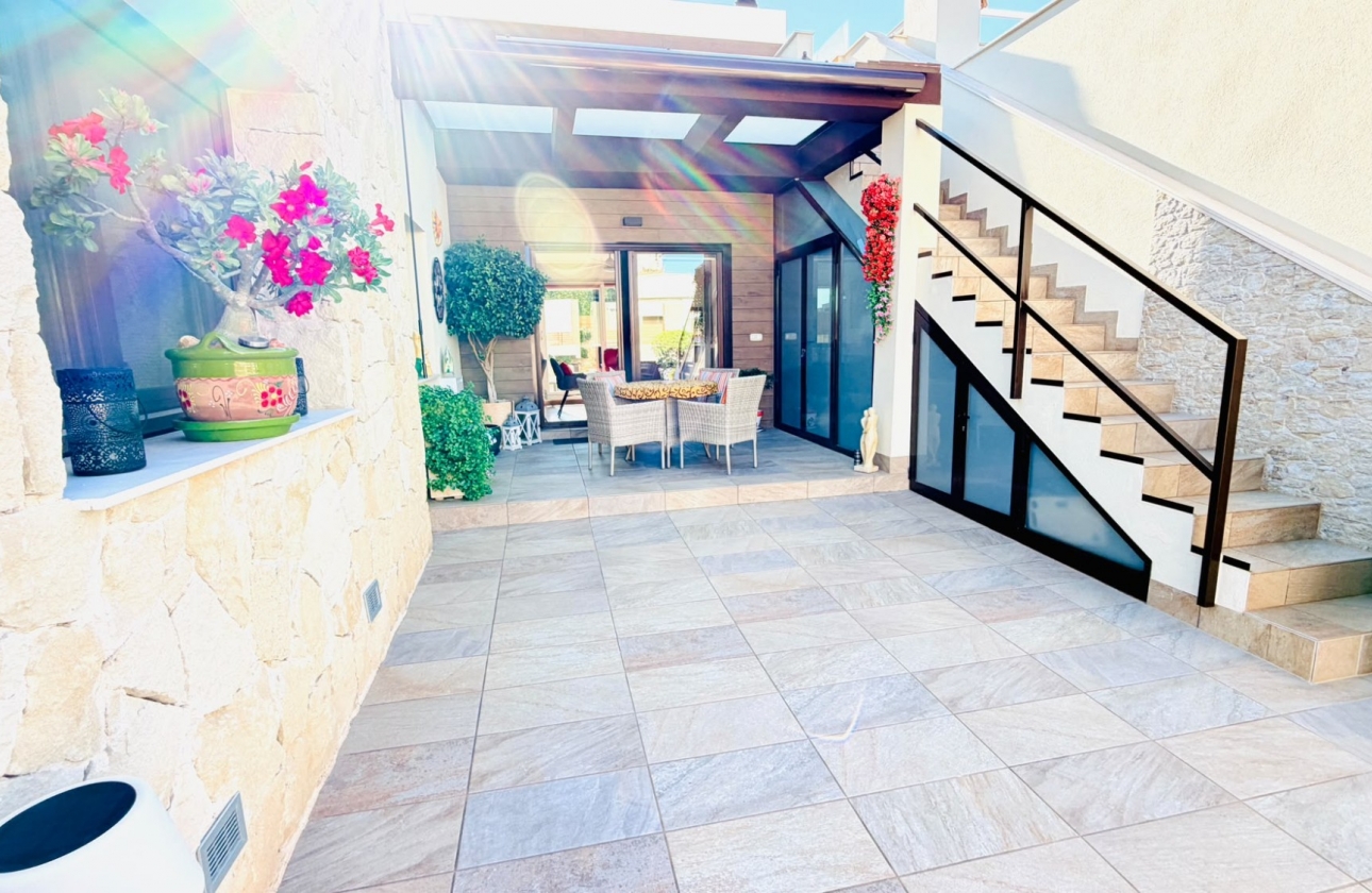Resale - Villa - Los Montesinos - La Herada