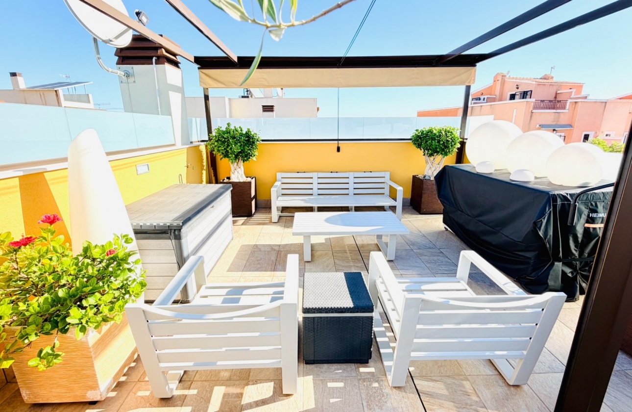 Resale - Villa - Los Montesinos - La Herada
