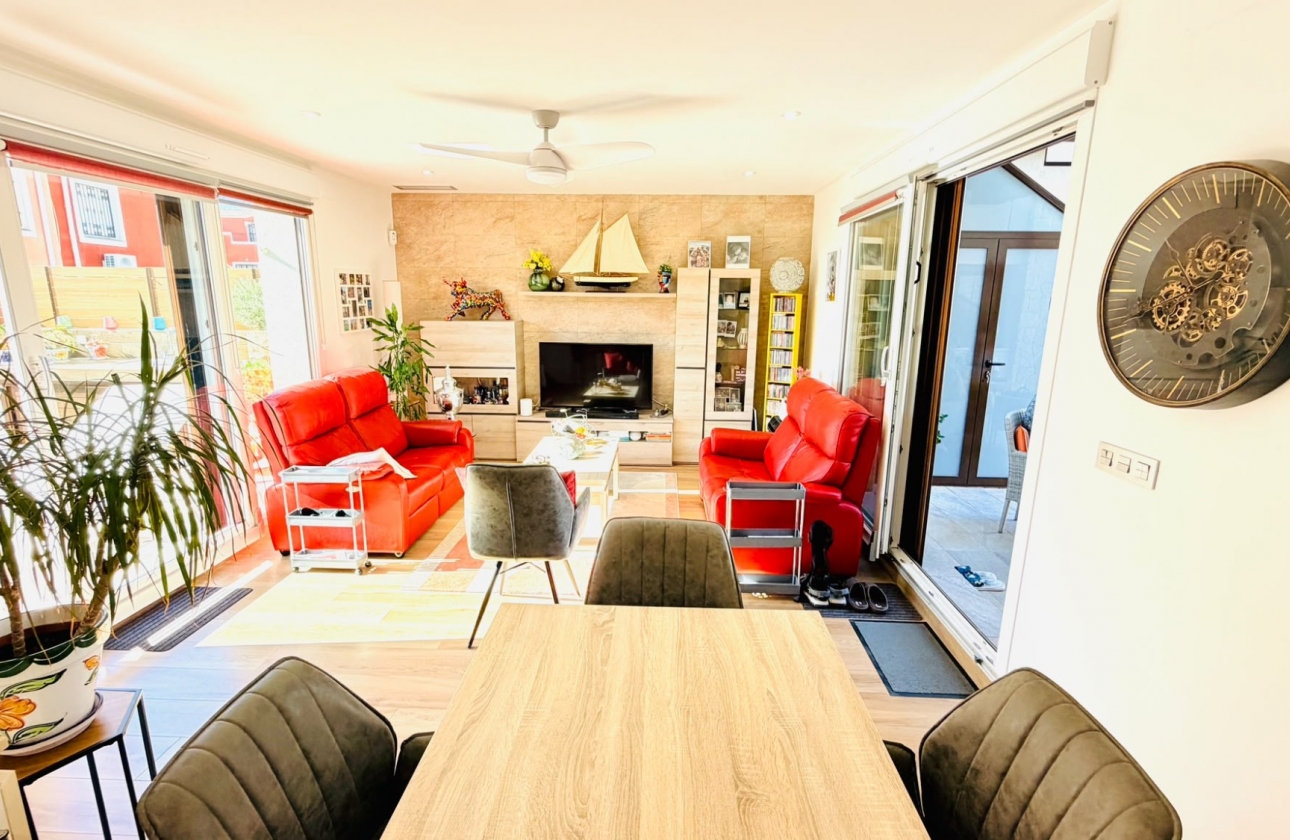 Resale - Villa - Los Montesinos - La Herada
