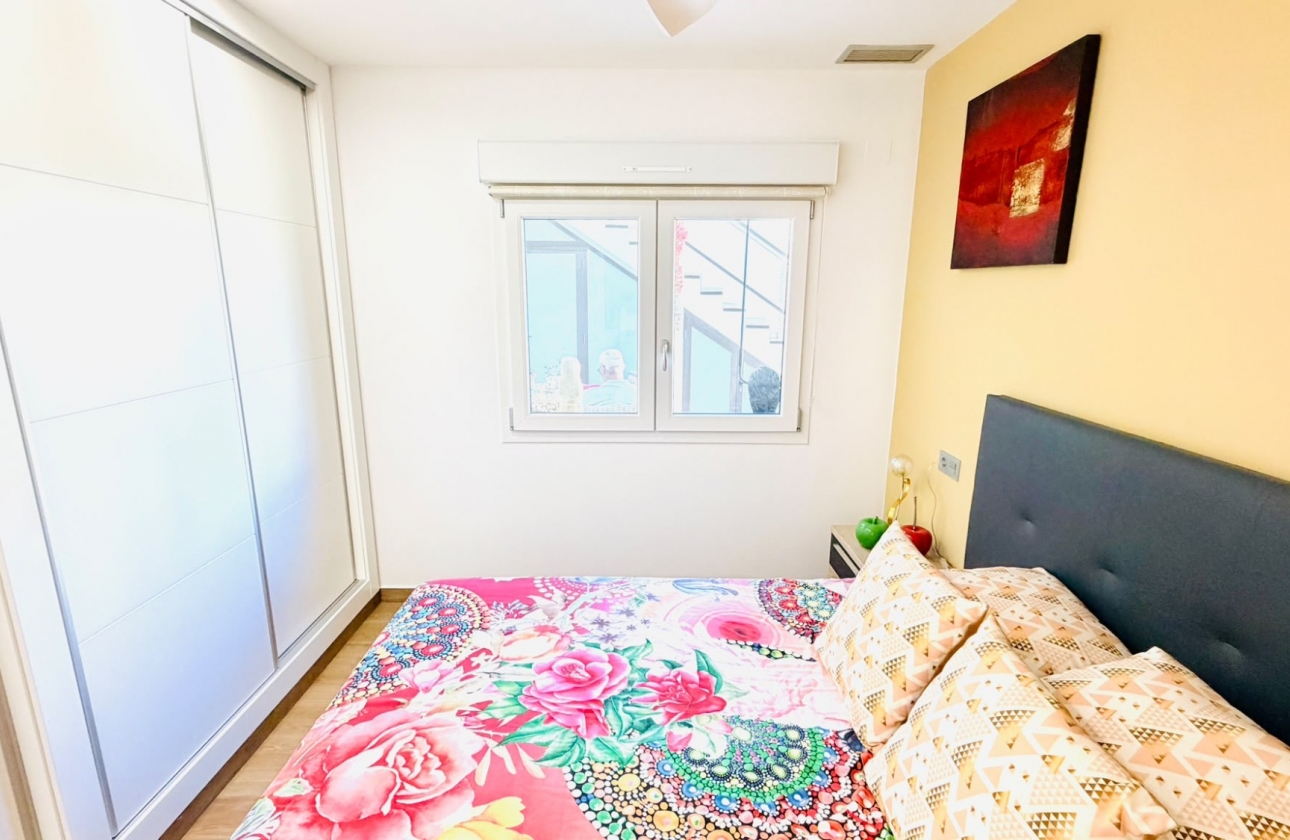 Resale - Villa - Los Montesinos - La Herada