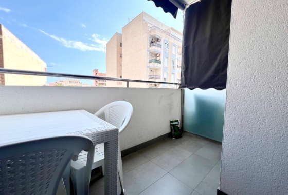 Wiederverkauf - Wohnung - Torrevieja - Centro