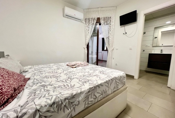 Resale - Apartment - Torrevieja - Centro