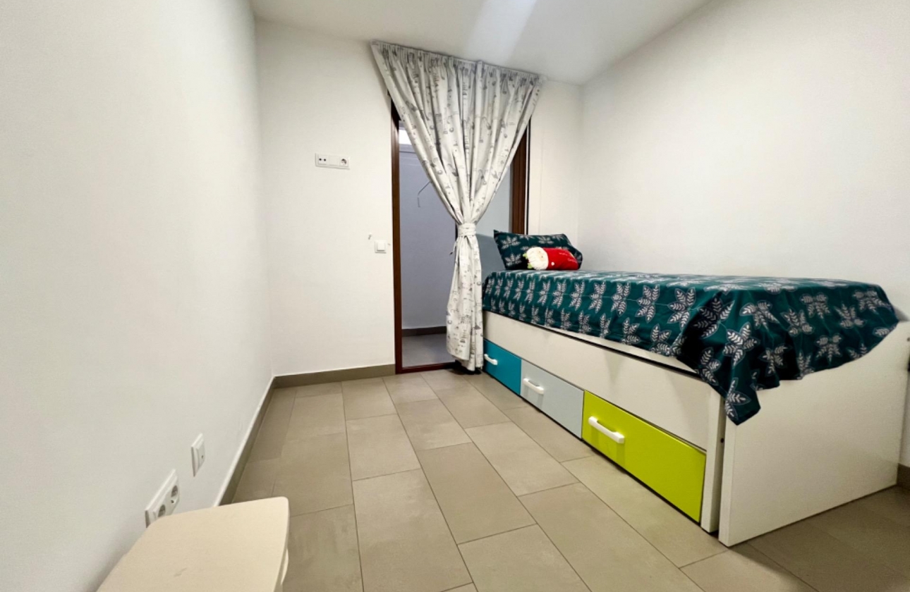 Wiederverkauf - Wohnung - Torrevieja - Centro