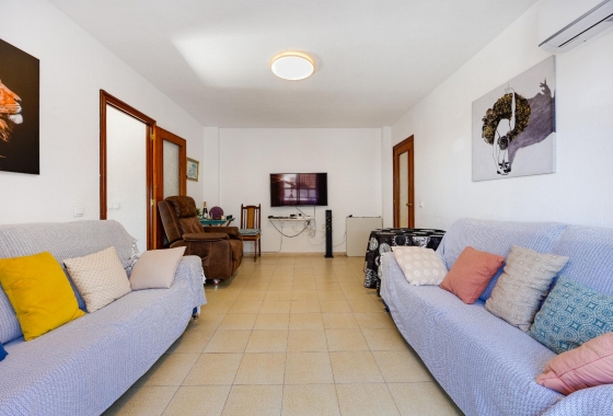 Resale - Apartment - Torrevieja - Playa del Acequión